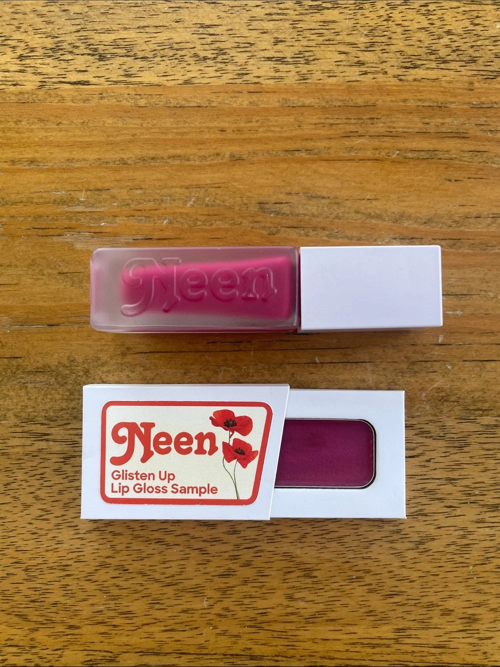 Neen Matte Lip & Glisten Up in Crush Sample